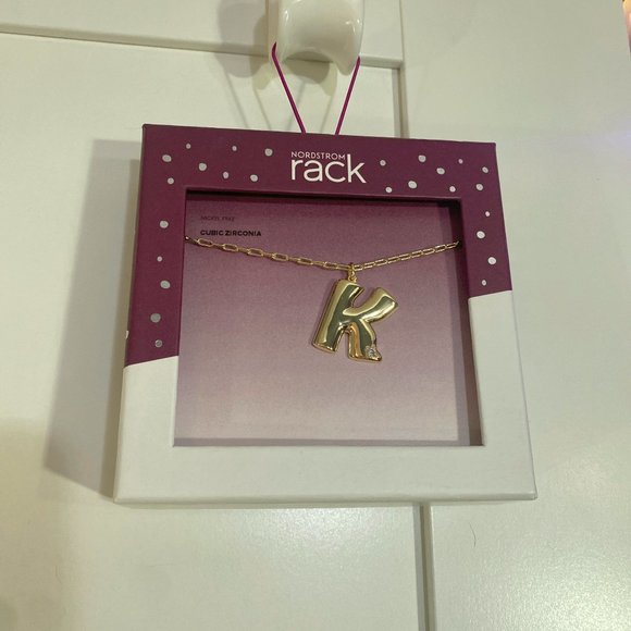 NEW IN BOX Gold Letter "K" Necklace - Picture 3 of 3